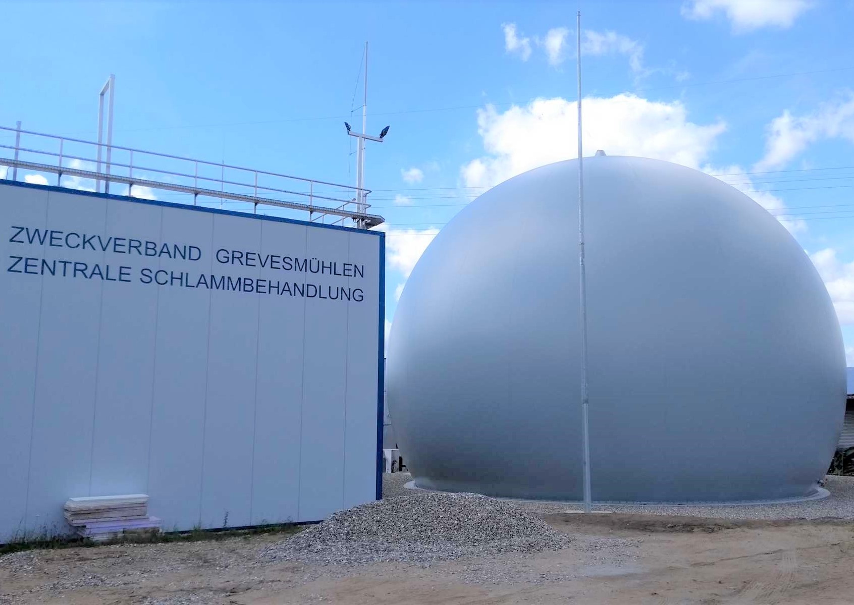 Gasspeicher und Gasaufbereitung auf der Kläranlage Grevesmühlen